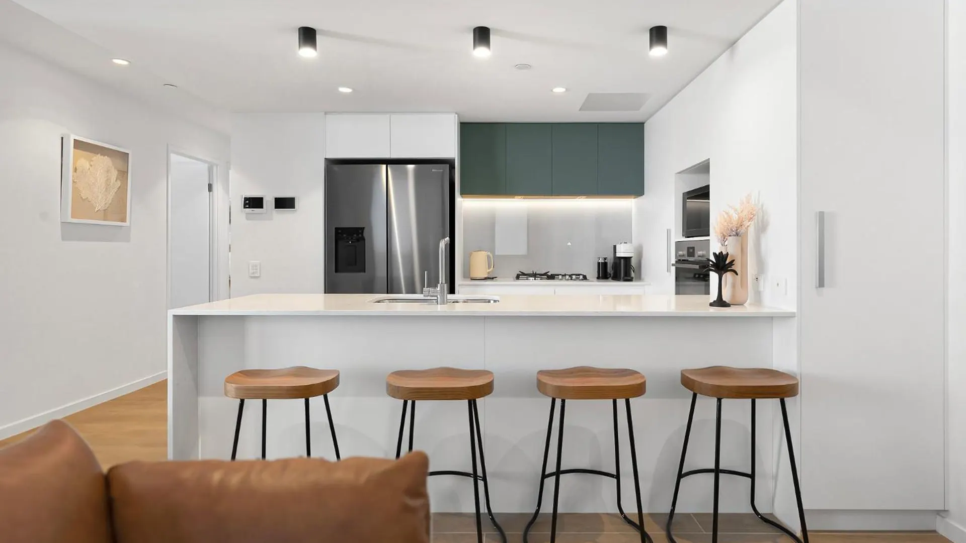 Zinc Bokarina Beach Apartment Kawana Waters Australia