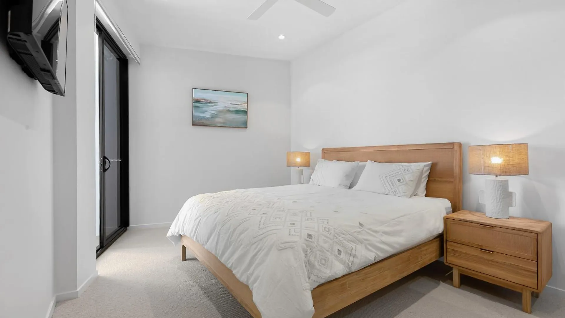 Zinc Bokarina Beach Apartment Kawana Waters
