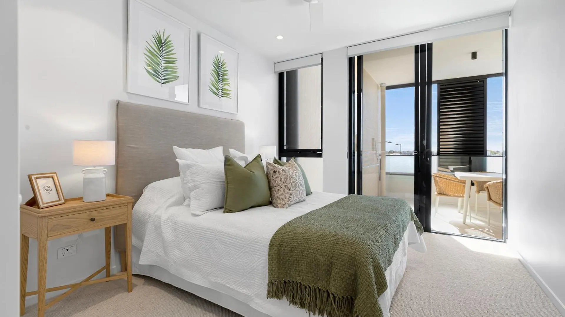 Zinc Bokarina Beach Apartment Kawana Waters