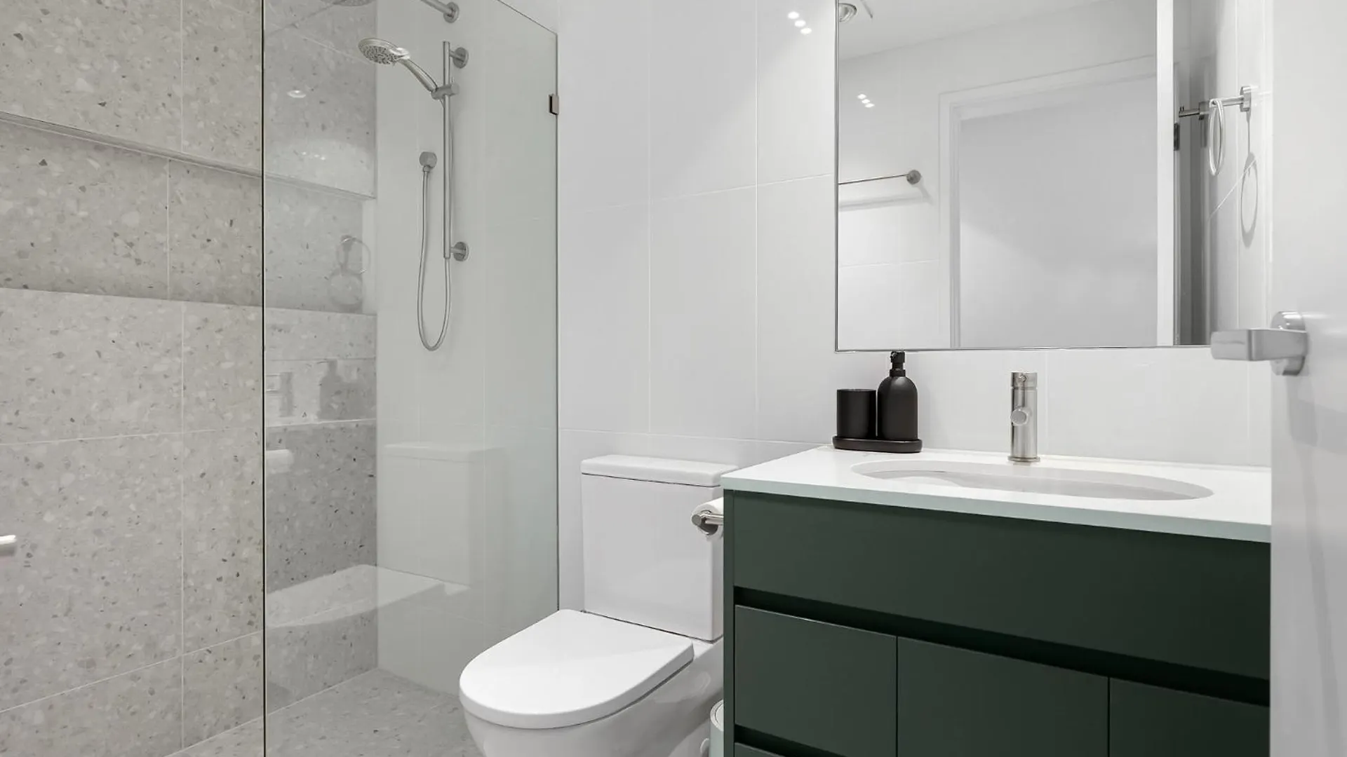 Zinc Bokarina Beach Apartment Kawana Waters