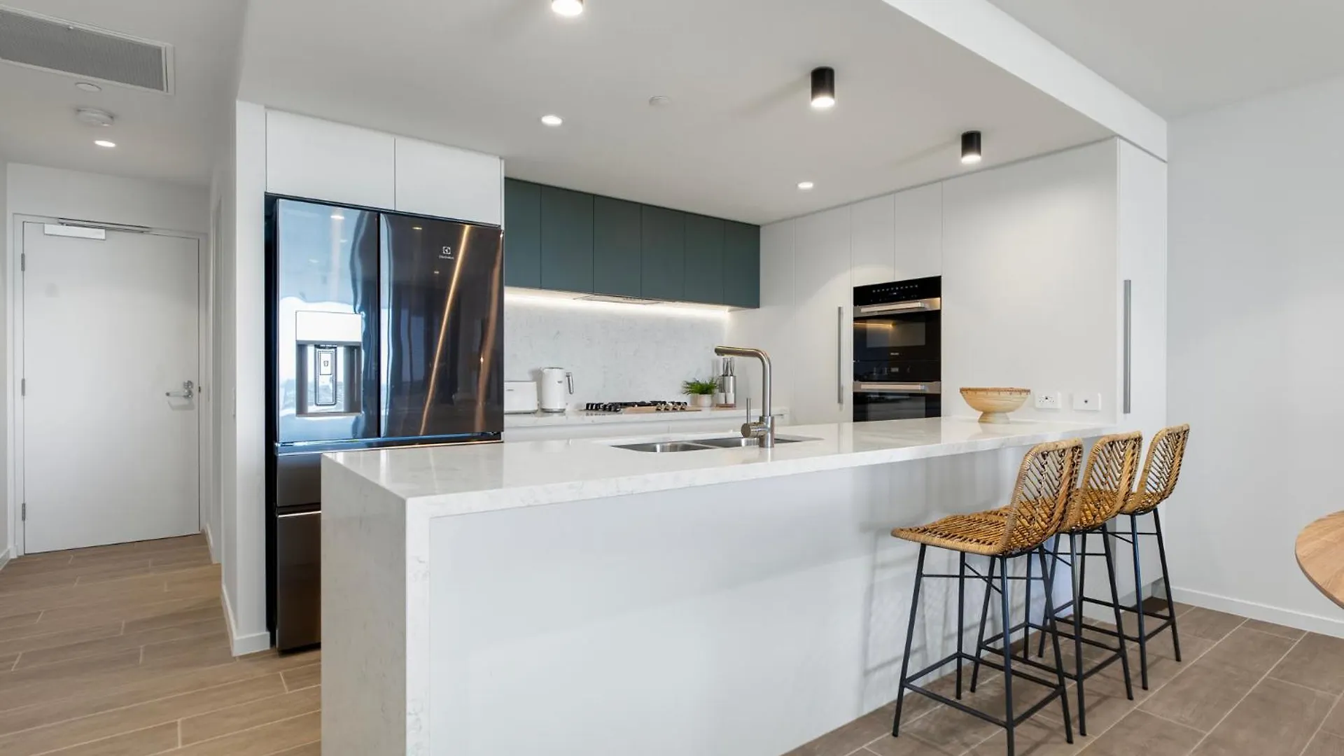 Zinc Bokarina Beach Apartment Kawana Waters 0*,  Australia