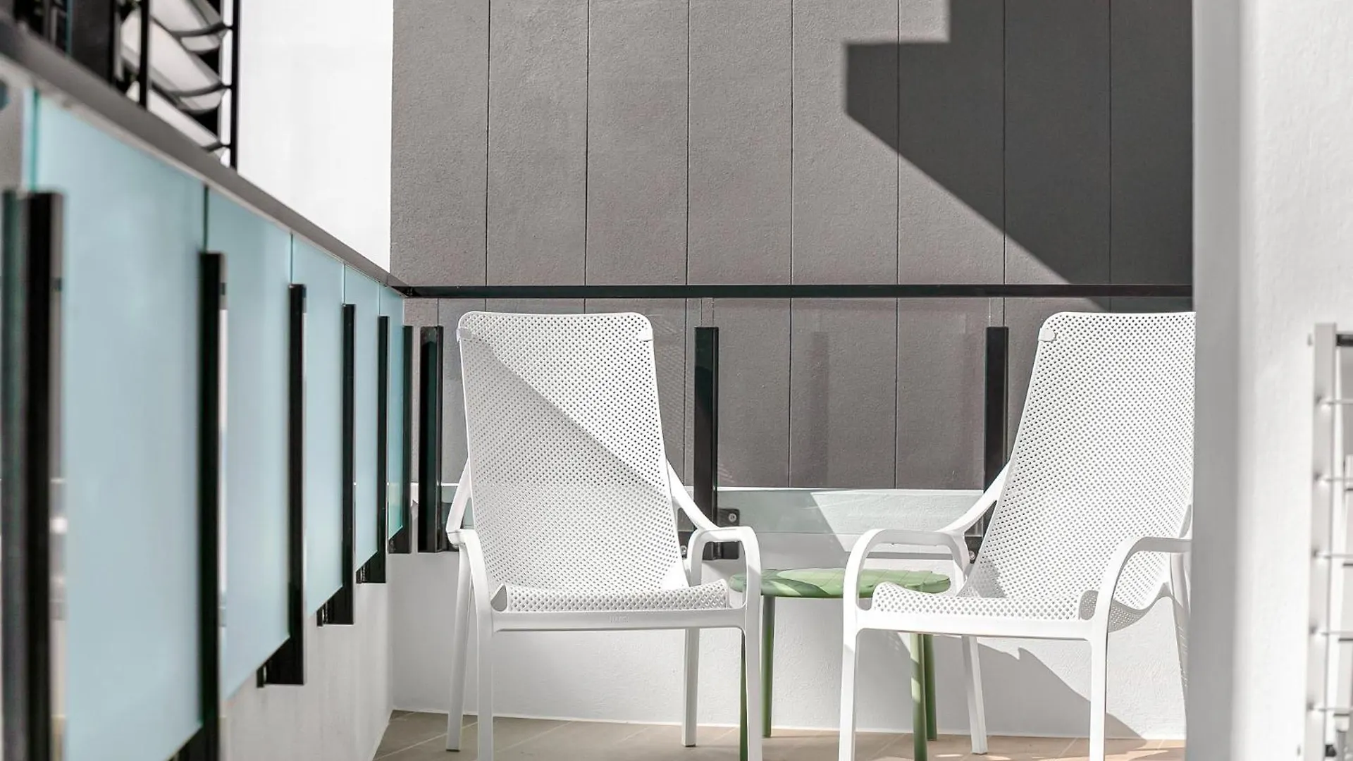Zinc Bokarina Beach Apartment Kawana Waters
