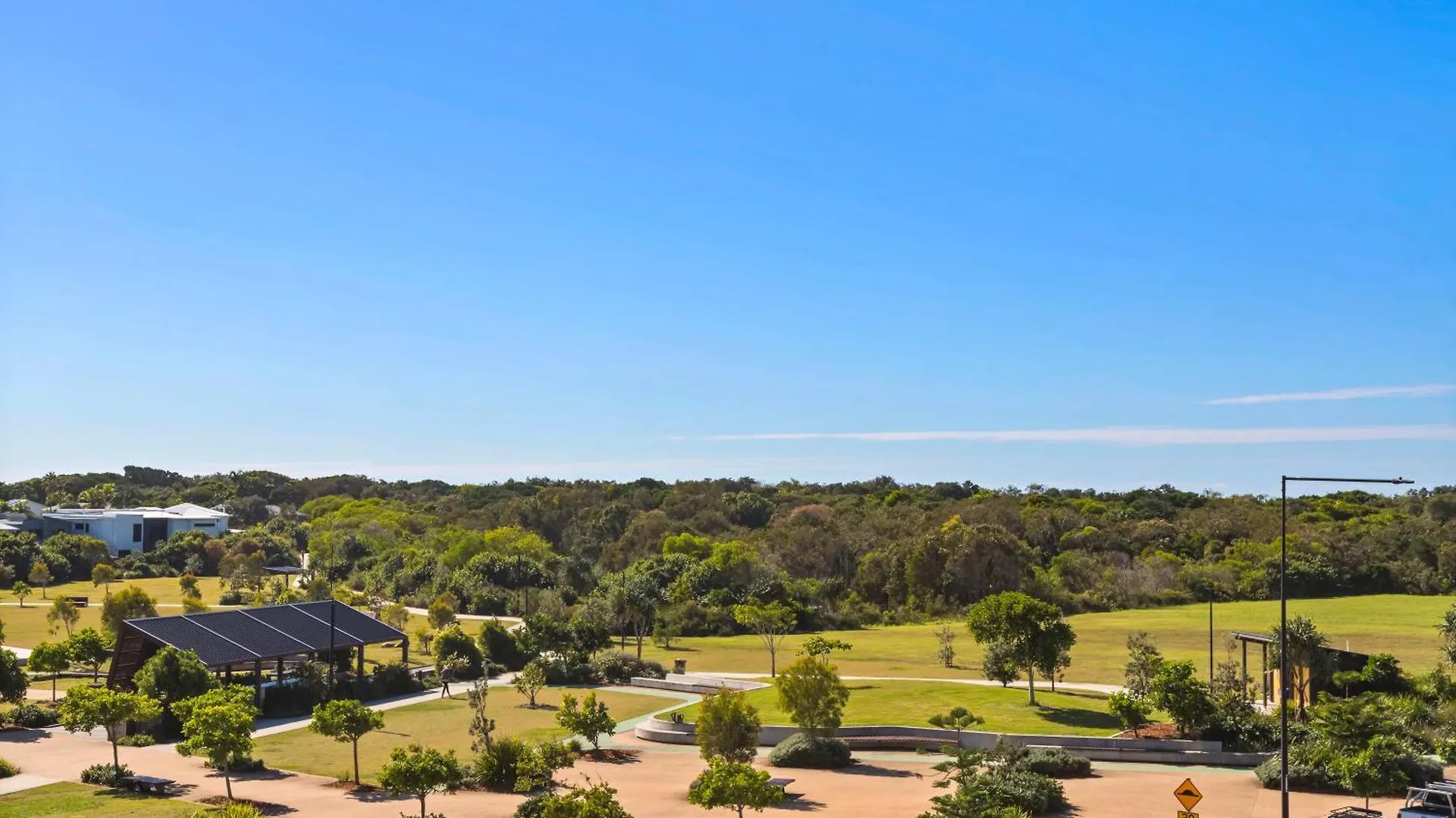 Zinc Bokarina Beach Apartment Kawana Waters