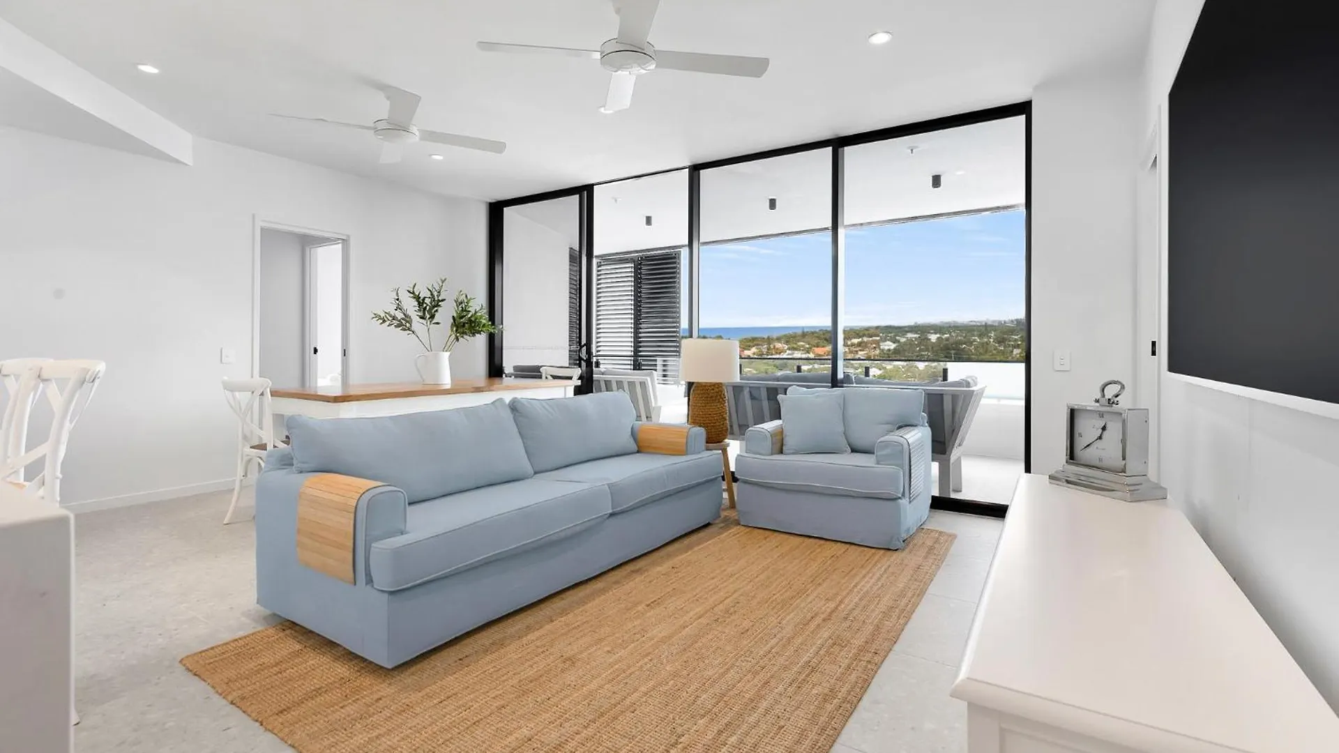 Zinc Bokarina Beach Apartment Kawana Waters