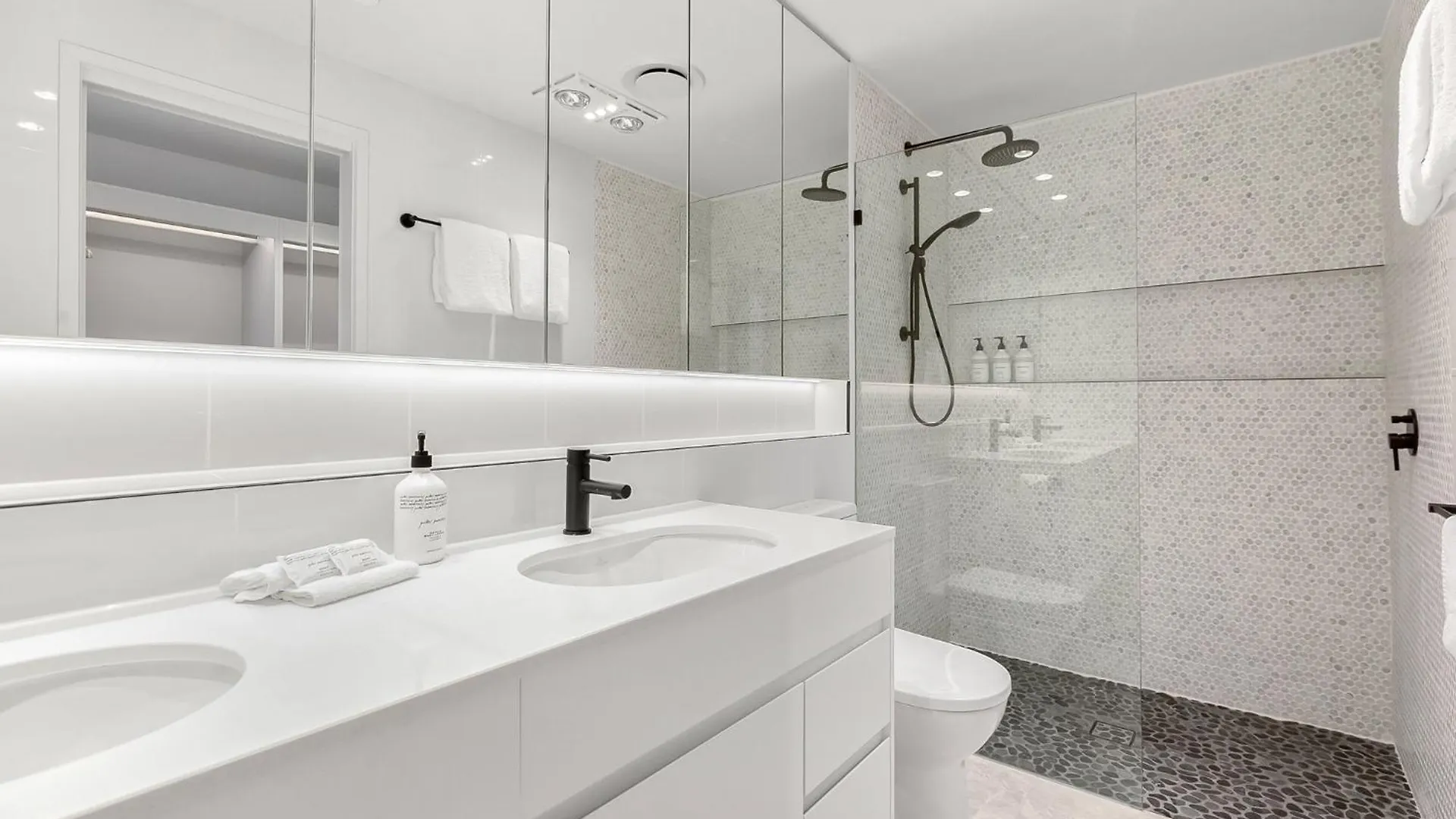 Zinc Bokarina Beach Apartment Kawana Waters 0*,